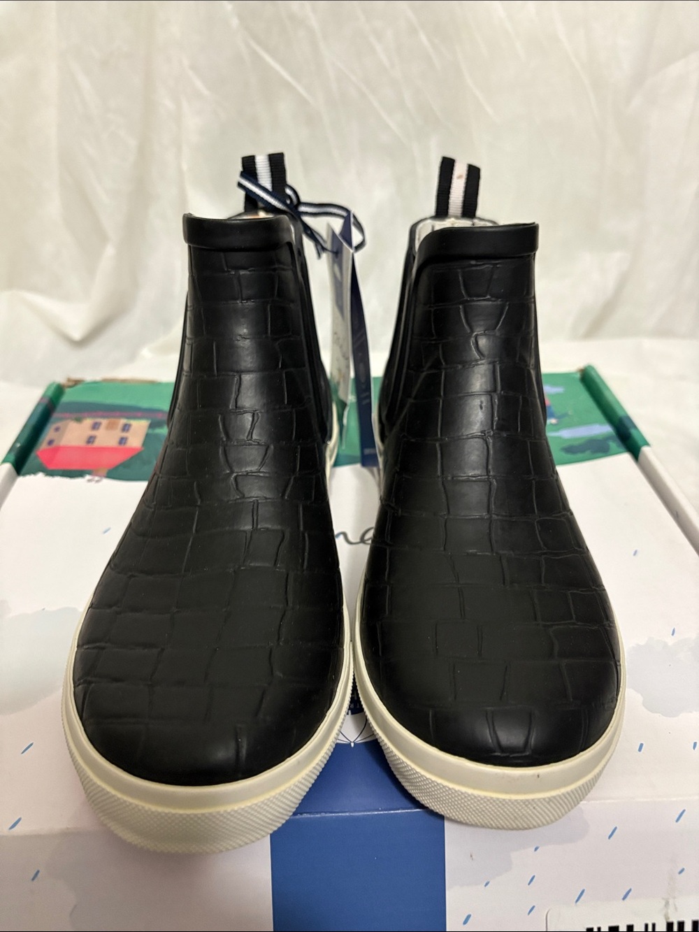 Joules Croc-Embossed Rain Boots size US 6 NWT